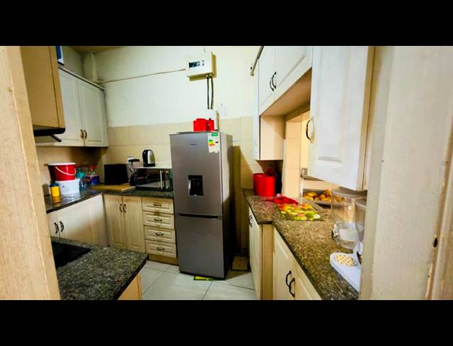 1 BEDROOM HOUSE FOR SALE IN SOUTH BEACH